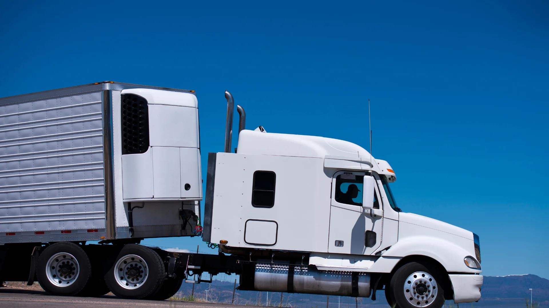 Refrigerated reefer trucking — Florida trucking operations